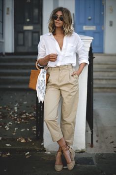 Linen Pants Outfit, Stile Casual Chic, Mode Casual, Fashion Mistakes, Summer Style Casual, Inspired Outfits, 가을 패션, Looks Style, Street Chic