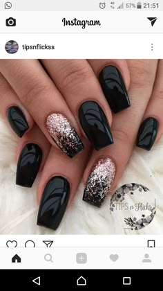 (Not this length) but I like the color combo Nail Short, Gold Nail, Manicure Ideas, Nails Black, Nails Long, Nail Polish Designs, New Year's Nails, Black Acrylic