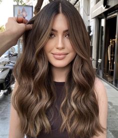 Baylage Hair, Warm Balayage, Brown Hair Looks, Brown Hair Inspo, Hair Color Caramel, Brunette Balayage Hair, Brown Hair Balayage