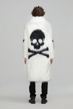 Skull and Bones Faux Fur Coat – LATENITEX Eboy Outfits, Faux Fur Long Coat, Fur Long Coat, Skull And Cross Bones, White Faux Fur Coat, Long Faux Fur Coat, Black Faux Fur Coat