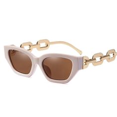 These sleek sunglasses showcase the perfect juxtaposition of retro and modern style. Chic cat eye frames accented with gold tone metal. Cat Eye Sunglasses Vintage, Luxury Eyeglasses, Sunglasses Women Vintage, Uv Sunglasses, Star Chain, Sunglass Chain, Eye Frames, Pink Frames, Color Lenses