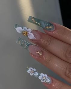 Quinceanera Nails, Green Acrylic Nails, Long Acrylic Nail Designs, Nails Design With Rhinestones, Colored Acrylic Nails, Long Acrylic Nails Coffin, Acrylic Nails Coffin Pink