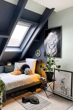 Masculine Bedrooms, Small Attic Bedroom, Lab Paint, Sleeping Room, Attic Spaces, Loft Room, Girl’s Room, Attic Bedroom