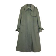 70s Woman Loden Trench Coat Light Green Material : Wool Size 44 Made in Italy Measurements : Inches Shoulders: 16.5 Sleeves: 23.5 Chest : 20 Hems: 31.5 Total Length: 49 I accept offers Please ask me for more information Ask me for shipping costs Thank you Retro Solid Color Outerwear For Work, Retro Long Coat For Workwear, Vintage Fall Outerwear, Vintage Wool Coat For Work, Retro Oversized Outerwear For Work, Vintage Wool Coat For Workwear In Fall, Vintage Wool Coat With Pockets For Work, Khaki Winter Outerwear, Vintage Outerwear For Winter Daywear