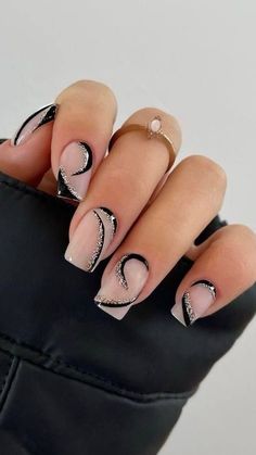 New Year Nails Design 2024, Nails Care, Spring Nail Designs, Simple Gel Nails, French Nail Designs, Pretty Nail Art Designs, Pretty Nail Art, Nail Designs Glitter, Spring Nail