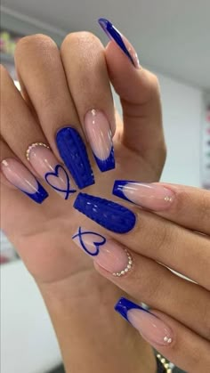 Royal Blue Gel Nails Ideas, Latina Nails Acrylic, Tech Nails, Latina Nails, Nails Acrylic Short, Blue And White Nails, Blue Gel Nails, Fancy Nail Art, Elegant Nail Art