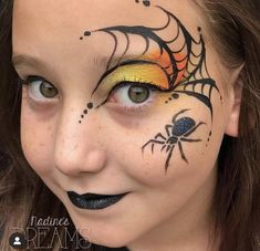 Vampire Face Paint, Spider Face Painting, Halloween Face Paint Designs, Easy Halloween Face Painting, Halloween Makeup For Kids, Christmas Face Painting, Dreams Photo