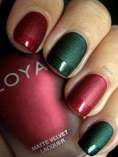 Classy christmas nails! You could create this look with Zoya's matte polishes or by using the Esse Matte topcoat. Fails Videos, Her Nails, Xmas Nails, Christmas Nail Designs, Christmas Nail Art, Easy Christmas