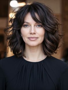 35 Gorgeous Mid-Length Haircuts with Layers You'll Love in 2024 Fizzy Hair, Wavy Or Curly Hair, Haircuts With Layers, Mid Length Layered Haircuts, Medium Length Wavy Hair, Blonde Hair With Bangs, Layered Haircuts For Medium Hair, Medium Layered Haircuts