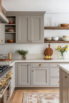 Kitchen Paint Ideas Walls Colour Schemes Farmhouse, Shaker Farmhouse Kitchen, Oak Cabinet Kitchen Paint Wall Colors, Modern Farmhouse Cabinet Colors, Mixed Color Kitchen Cabinets, Warm Tone House Interior, Kitchen Colors Schemes Paint, Two Tone Kitchen Cabinets Ideas, Kitchen Cabinets 2024