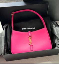 Hot Pink Luxury Bag, Hot Pink Ysl Bag, Hot Pink Accessories Outfit, Hot Pink Designer Bag, Ysl Pink Bag, Pink Ysl Bag, Pink Bag Outfit, Pink Ysl, Saint Laurent Aesthetic