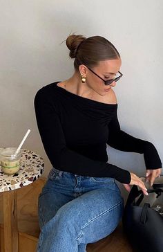 Best Of Luck Long Sleeve Top Black Best Of Luck, Populaire Outfits, Looks Party, Elegante Casual, Looks Black, Dinner Outfits, Mode Ootd, Elegantes Outfit, Outfit Inspo Fall