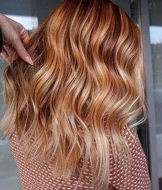 Ginger Blonde Balayage Copper Hair, Light Strawberry Blonde Hair Balayage, Copper Balayage Blonde, Dimensional Strawberry Blonde, Gingerbread Caramel Hair, Gingerbread Caramel, Hair Colors To Try, Light Strawberry Blonde, Copper Blonde Hair