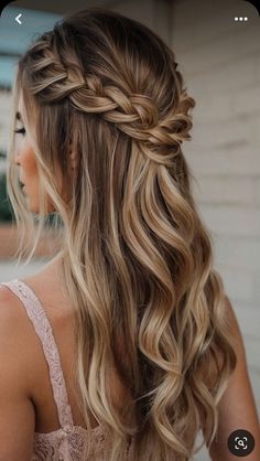 Junior Bridesmaid Hairstyles, Bridesmaid Hairstyles For Short Hair, Junior Bridesmaid Hair, Hairstyle For Wedding, Course Hair, Messy Haircut, Braided Styles, Braids Hairstyles Pictures