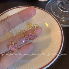 We invite you to embark on a dazzling journey through our exquisite collection of accessories! Pink Heart Jewelry, Chains Aesthetic, Pink Heart Pendant, Y2k Heart, Pink Heart Necklace, Heart Jewelry Set, Pink Zircon, Necklaces Set, Bride Necklace