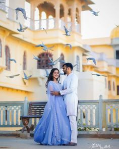 pre-wedding shoot ideas, pre-wedding shoot couple pose, bride-groom pose for pre-wedding shoot Pre Wedding Shoot Outfit Ideas, Wedding Shoot Ideas