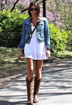 Vetement Hippie Chic, Mode Country, Country Jam, Sweet Outfits, Cowboy Boot Outfits, Shopping Addict, Cowgirl Boots Outfit, Stile Boho Chic