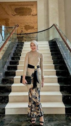 Tutorial Hijab Pashmina, Pretty Dresses Casual, Girly Style Outfits, Batik Kebaya