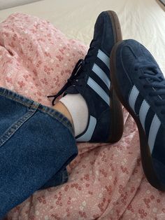 Adidas Gazelle Aesthetic, Adidas Gazelle Outfit, Chunky Heeled Boots, Adidas Baby, Shoe Wishlist, Patent Leather Boots, Hype Shoes