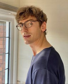 Tom Webb, Love Theoretically, Man With Glasses, Ali Hazelwood, Blonde Boys, Blonde Guys, Book Aesthetics, Male Face, Mens Glasses