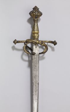 Longsword Fantasy, Historic Swords, Antique Swords Vintage, Medieval Swords, Longsword Fantasy Art Swords, Historical Swords, Ornate Longsword, Swords Medieval, Arm Armor