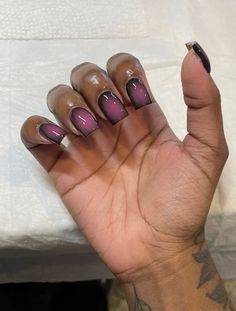 Almond Nails Designs Black Women, Black Women Acrylic Nails, Short Acrylic Nails On Black Women, Lesbian Nails Acrylic Two Short, Short Nail Designs Black Women, Short Hippie Nails, Lesbian Nails, Poppin Nails, Overlay Nails