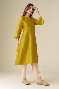 Yellow straight kurta with placement floral embroidery. Paired with a contrast pant and dupatta. - Aza Fashions Elegant Handloom Straight Kurta, Designer Handloom Kurta, Elegant Handloom Kurta For Navratri, Elegant Handloom Cotton Silk Kurta, Elegant Handloom Salwar Kameez With Straight Kurta, Elegant Handloom Kurta For Eid, Elegant Silk Handloom Kurta, Elegant Handloom Salwar Kameez, Elegant Handloom Kurta For Diwali