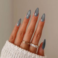 Winter is coming soon, time to create your most trendy winter nail design to embrace the cold season. In this post we gathered winter nail designs that are simple and cheerful winter nail designs. Perfect Gift For Girlfriend, Nail Art Set, Nail Swag, Purple Cat, Nail Length, Stick On Nails, Nail Sizes, False Nail, Artificial Nails