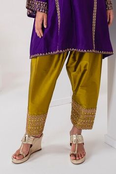 Purple kurta with zardozi, sequin, cutdana embroidery in floral pattern. Paired with olive green border embroidered salwar and dupatta. - Aza Fashions Fitted Raw Silk Traditional Wear With Gota Work, Party Cotton Silk Traditional Wear With Gota Work, Fitted Silk Traditional Wear With Gota Work, Fitted Raw Silk Salwar Kameez With Gota Work, Party Cotton Silk Traditional Wear With Dori Work, Party Traditional Wear With Dori Work In Cotton Silk, Fitted Raw Silk Churidar With Mirror Work, Embroidery Zardozi, Cutdana Embroidery