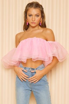 Organza Ruffled off the shoulder crop top NOTE: If your size is not available, please register your email in EMAIL ME WHEN AVAILABLE link. Organza Styles, Wide Legged Jeans, Vegas Style, Ruffle Design, Ruffle Crop Top, Small Crop Tops, Pink Tulle, Pink Ruffle, Off Shoulder Top