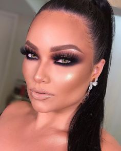 Black Smokey Eye, Black Smokey, Free Makeup Samples, Formal Makeup, Beauty Make-up, Pinterest Makeup, Glam Makeup Look, Braut Make-up, Makeup Eye Looks