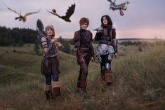 Httyd Cosplay, Dragon Bed, Httyd Fanart, Dragon Bedding, Train Dragon, Disney Musical