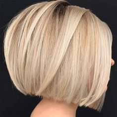 Pale Blonde Hair, Copper Blonde Hair Color, Kort Bob, Blonde Bob Haircut, White Blonde Hair, Beautiful Blonde Hair, Stacked Bob Haircut, Ash Blonde Hair