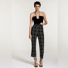 New Zara Women’s Tweed Textured Weave High Waisted Pants Trousers 7149/253 Size Xsmall - Tweed - Size Zipper - Unlined Tags: Checkered, Blogger Fave, Outerwear, Neutrals, Going Out, Celeb Style, Bloggers Favorite, Neutral, Fall, Tweed Trousers New With Tags. A Staple Piece Great For Dressing Up Or Down. Fast Shipping! Offers Always Welcome! Chic Black Tweed Bottoms, Black Tweed Bottoms For Work, Spring Fitted Tweed Bottoms, Spring Black Tweed Bottoms, Chic Tweed Pants For Workwear, Fitted Tweed Bottoms For Office, Black Fitted Tweed Bottoms, Fitted Black Tweed Bottoms, Elegant Plaid Pants For Spring