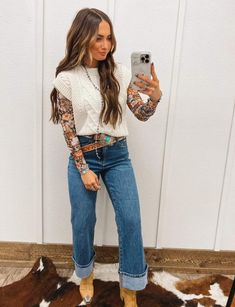 Western Fall Outfits, Western Inspired Outfits, Nfr Outfits, Throwing Fits, Casual Country Outfits, Country Style Outfits, Western Wear Outfits, Cute Country Outfits, Nashville Outfits