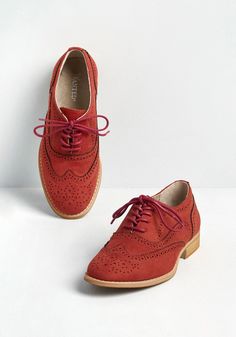 Red Oxford Shoes, Talking Picture, Giuseppe Zanotti Heels, Suede Oxfords, Prom Heels, Oxford Flats, Women Oxford Shoes, Prom Shoes, Ankle Strap Heels