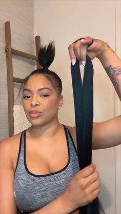 Natural Two Ponytail Hairstyles, Cute Top Bun Hairstyles, Black Hair Buns Updos, Middle Bun Hairstyles For Black Women, Ponytail Knot Bun, Top Knot Bun African American, Natural Hair Styles For Work, Knot Bun Tutorial, How To Do A Top Knot Bun