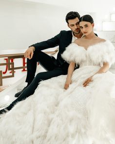 Elegant Aline Ball Gown Wedding Dress - Sequin and Feather Dress - Off Shoulder Wedding Gown Plus Size - KENDALL - WonderlandByLilian Sequin And Feather Dress, Wedding Gown Plus Size, Off Shoulder Wedding Gown, Voluminous Skirt, Wedding Dress Sequin, Gown Plus Size, Long Train, Bridal Look, Feather Dress