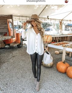 Nashville Fall, Nashville Style Outfits, Outfits Leggins, Nashville Outfit, Patch Outfit, Pumpkin Patch Outfit, Fall Chic, Nashville Outfits, Outfit Shop