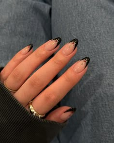 Almond Nails With Black Design, Black French Tip Nails With Gold, French Manicure With Black Tips, Black French Nail Designs, Black Nails French Tip, Black Nails Design Ideas, Christmas Nails Black, Black And Gold Nail Art, Dark Winter Nails