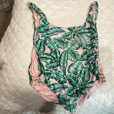 Kenny Flowers Womens Swimsuit Size M Brand New With Tags Never Been Worn. Nothing Is Wrong With It I Just Had A Baby And Never Wore It. It’s Beautiful And Ready For Someone To Wear! Kenny Flowers, Womens Swimsuit, White One Piece, Red Cups, 1 Piece Swimsuit, Striped One Piece, Red Swimsuit, Flowers Green, Beach Swimsuit