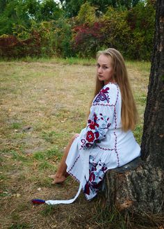 Linen embroidered dress Birds midi white kaftan | Etsy White Kaftan, White Embroidered Blouse, Mexican Outfit, National Dress, Embroidered Wedding, Blue Embroidery, Boho Wedding Dress, Beautiful Embroidery, Linen Clothes