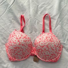 All Four Bras Are New With Tags And Size 34dd. Three T Shirt Bras From Pink And One Cloud Feel Bra From The Main Victoria’s Secret Line. Spring Underwire Bra For Loungewear, Spring Loungewear Underwire Bra, Spring Pink Padded Bra, Casual Stretch Pink Bra, Fitted Pink Bra For Loungewear, Pink Floral Print Beach Bra, Summer Floral Print Pink Bra, Fitted Pink Floral Bra, Fitted Pink Floral Print Bra