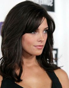 22 Of the Best Ideas for Medium Length Hairstyles Black Hair Home Ashley Green, Medium Haircut, Medium Long Haircuts, Medium Layered Haircuts, Hair Color Formulas, Ashley Tisdale, Hair And Beauty, Haircut For Thick Hair, Short Hairstyle