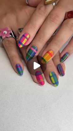 Ashley Cristobal on Instagram: "Plaiduhhhhhh 😍🌈💅 inspired by @greennailsalon"