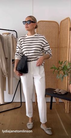 Lydia Jane Tomlinson Style, Slim Trousers Outfit, Lydia Jane Tomlinson, White Trousers Outfit, Office Outfits Women Casual, Everyday Casual Outfits, Trouser Outfit, Trouser Outfits, Office Outfits Women