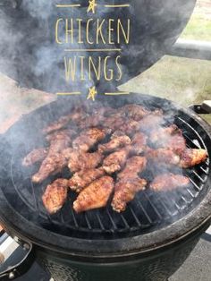 Big Green Egg Wings, Green Egg Chicken Wings, Big Green Egg Chicken Wings, Big Green Egg Recipes Chicken, Lake Meals, Low Carb Chicken Wings, Grilled Chicken Wings Recipe