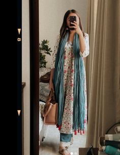 Tassels Dupatta, Office Wear Women Work Outfits, Simple Indian Suits, Block Printed Kurta, Embroidery Neckline, Casual Indian Fashion, Casual College Outfits, Office Wear Women, Desi Fashion Casual