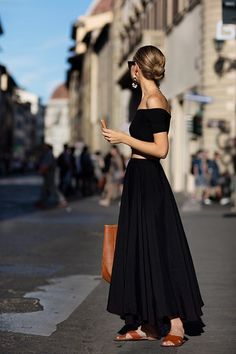 Sukienki Maksi, The Sartorialist, Skirt Tulle, Fest Outfits, Outfit Chic, College Girl, Outfit Trends, Skirt Mini