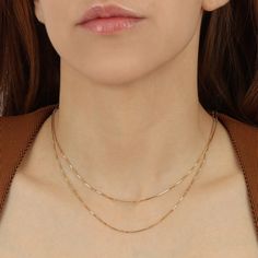 Solid Gold Box Chain Made in Italy. Model is wearing 16" and 18" stacked together.Each chain sold separately. 22k Gold Chain, Diamond Anklet, Platinum Chain, Platinum Bracelet, 18k Gold Chain, Bracelet Box, Solid Gold Chains, Platinum Jewelry, Gold Box